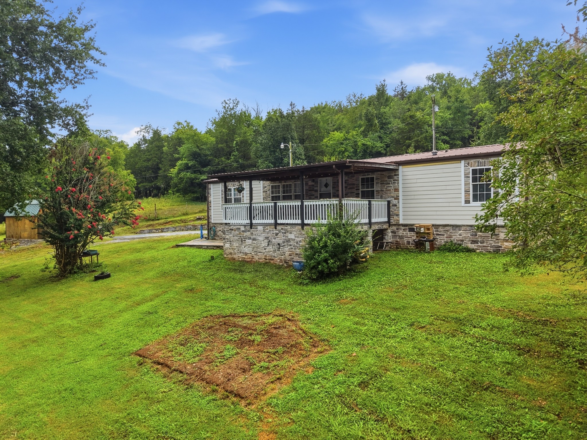 47 Riddleton Circle Riddleton, TN 37151 - Photo 2 of 35