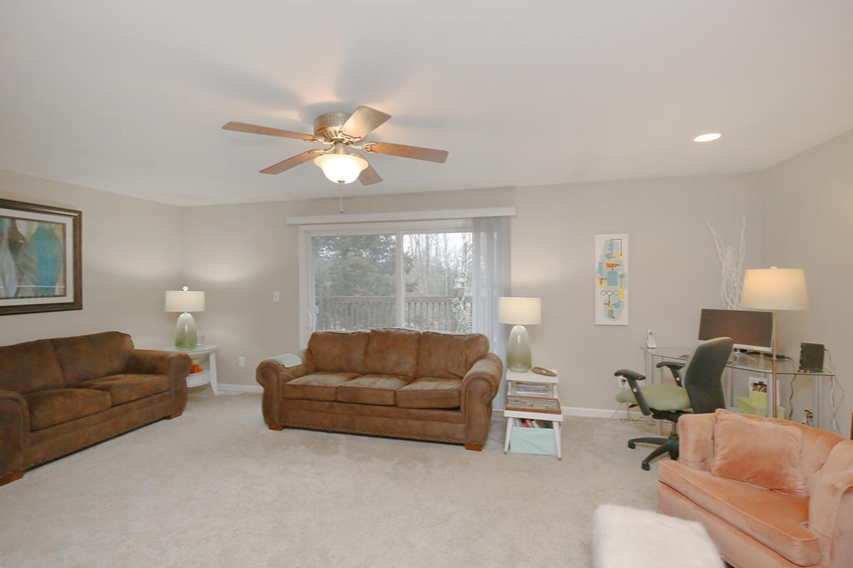 11250 Belding Road Northeast Belding, MI 48809 - Photo 7 of 30 IMG_1131