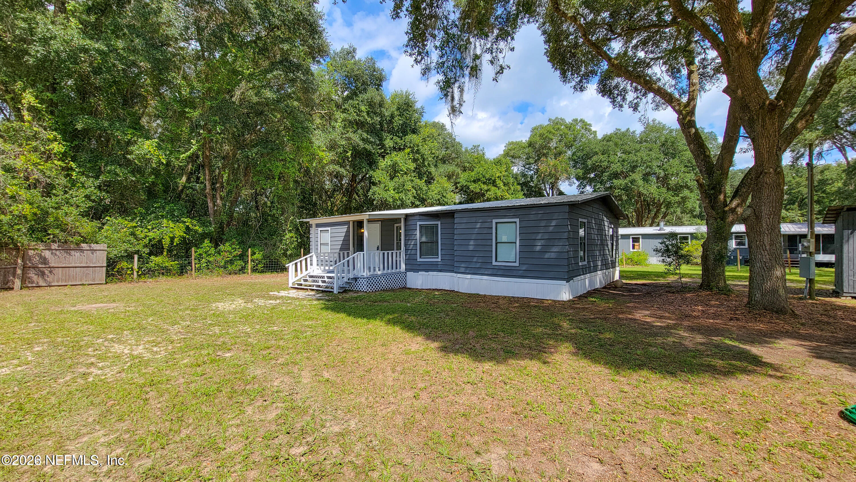 210 Walkup Street Interlachen, FL 32148 - Photo 3 of 31 20220908192256060187000000-o