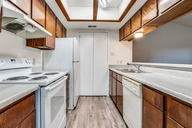 $1,275 | 3930 Portland Street, Unit 3932, Irving, TX 75038