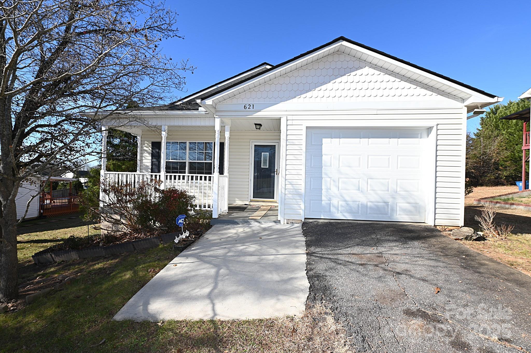 621 23rd Street Northwest Hickory, NC 28601 - Photo 33 of 35 a view of a house with a porch