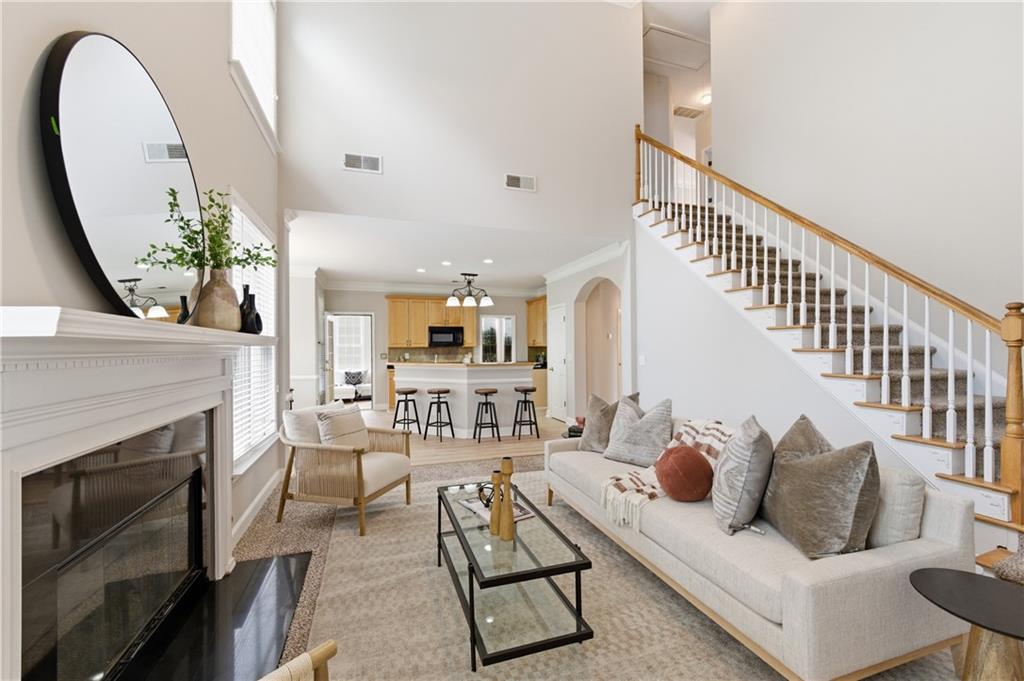 5465 Vinings Lake Way Southwest Mableton, GA 30126 - Photo 4 of 35