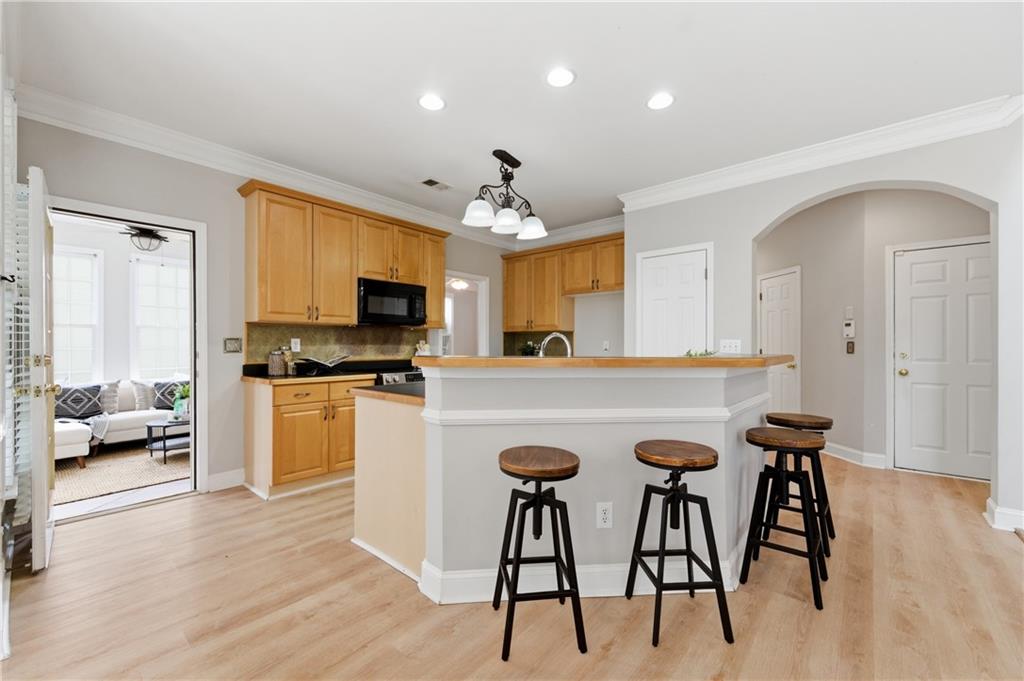 5465 Vinings Lake Way Southwest Mableton, GA 30126 - Photo 6 of 35