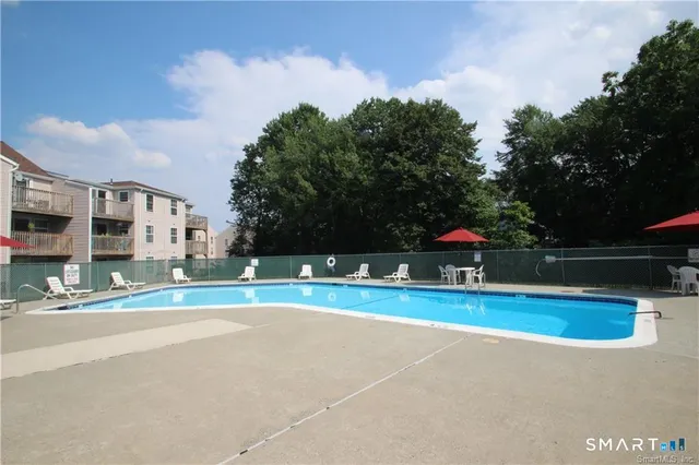 $1,800 | 113 Heather Ridge, Unit 113, Shelton, CT 06484