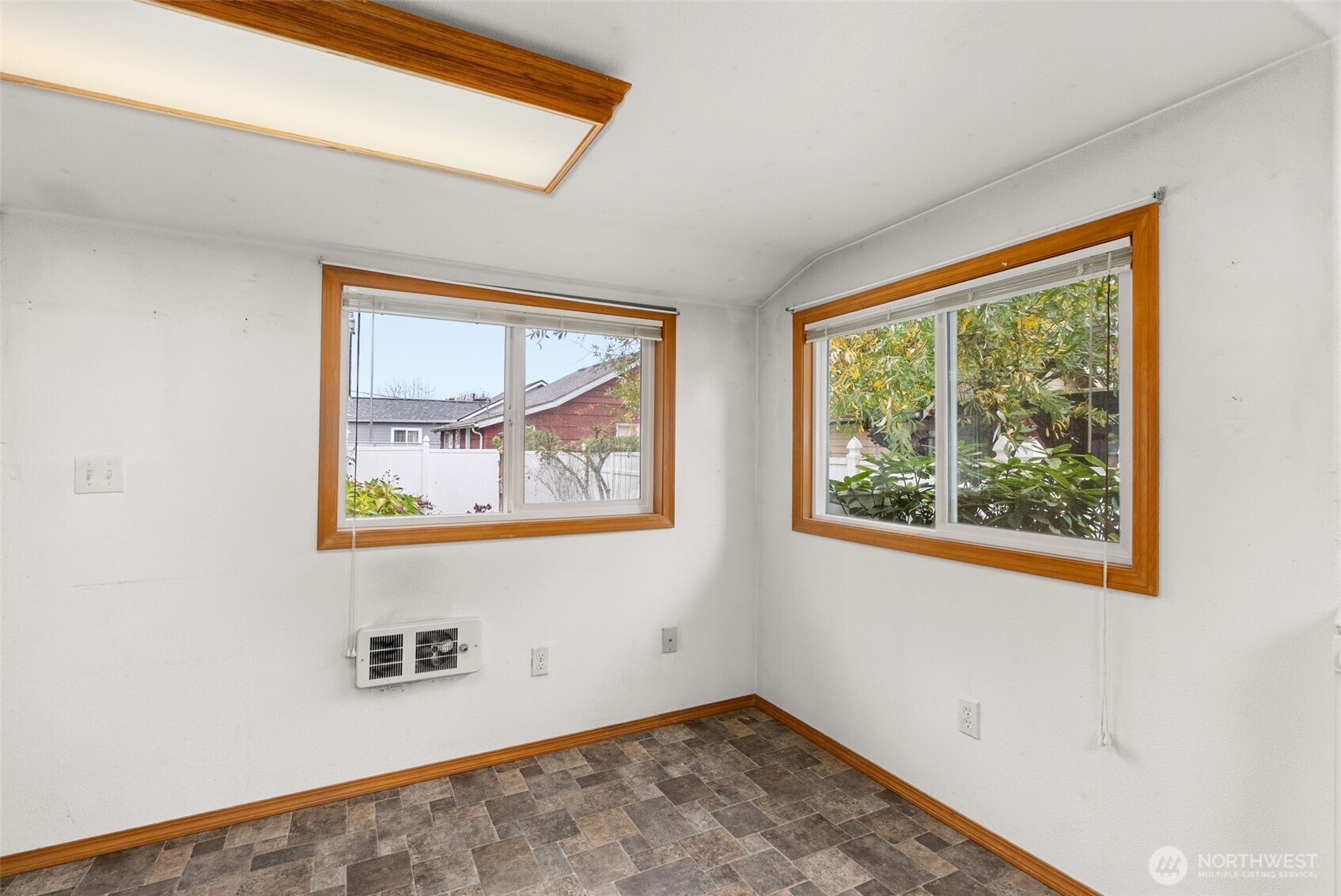 506 East Locust Street Centralia, WA 98531 - Photo 12 of 30 a view of a front door