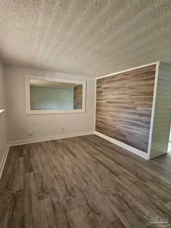 $149,000 | 600 Scenic Highway, Unit 214, Pensacola, FL 32503