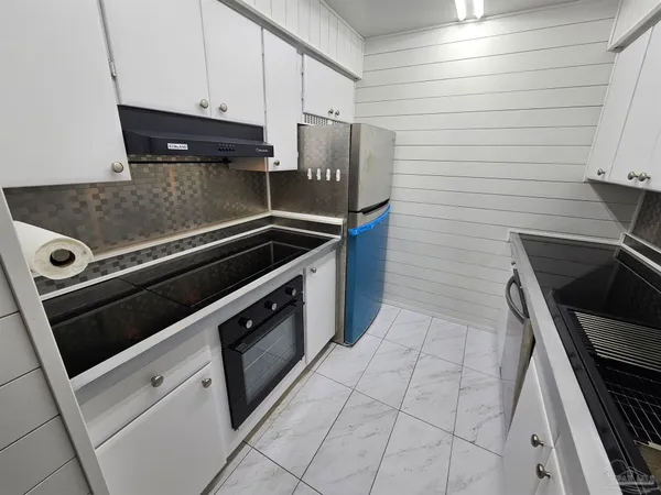 $149,000 | 600 Scenic Highway, Unit 214, Pensacola, FL 32503