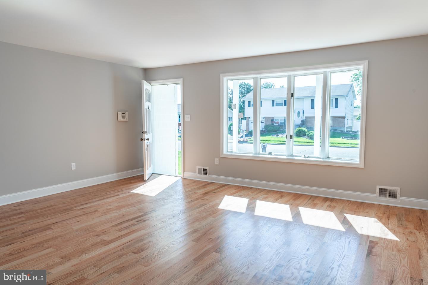 14 Dan Road Hamilton, NJ 08620 - Photo 2 of 16 Welcome Home