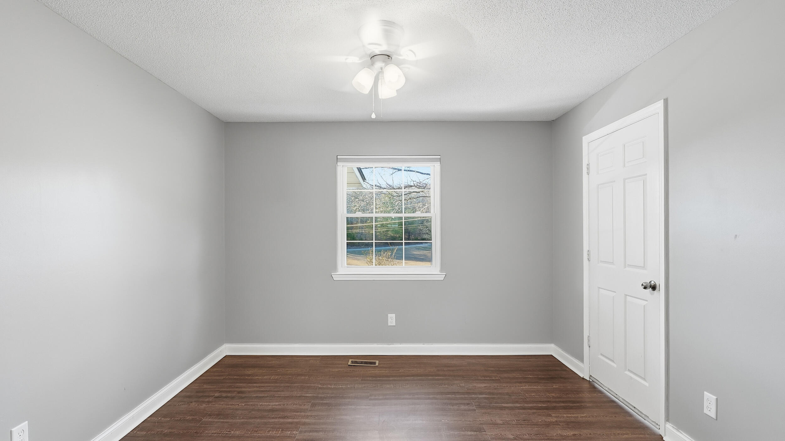 10407 Sims-Harris Road Ooltewah, TN 37363 - Photo 5 of 47 5_10407 sims-harris rd-5