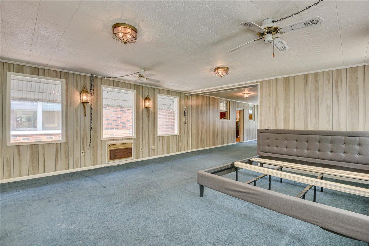 825 Brandy Road Aiken, SC 29801 - Photo 49 of 66 a living room with furniture and a window