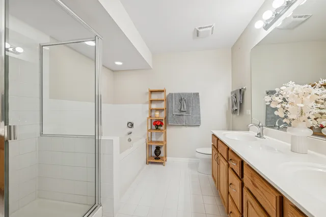 $479,990 | 1053 North Glenview Court, Palatine, IL 60067