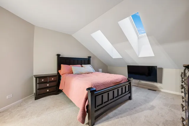 $479,990 | 1053 North Glenview Court, Palatine, IL 60067