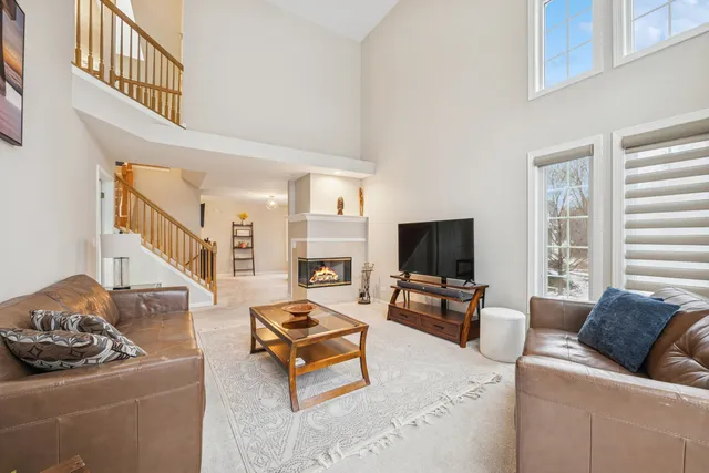 $479,990 | 1053 North Glenview Court, Palatine, IL 60067