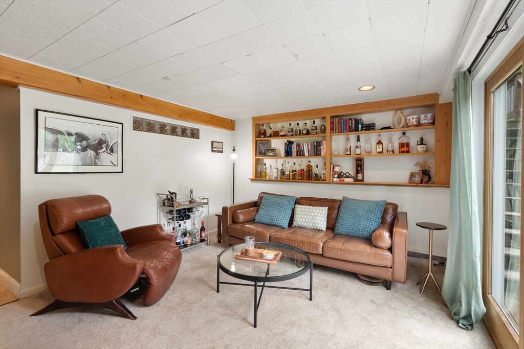 9 Debbies Lane Barnstable, MA 02648 - Photo 15 of 32