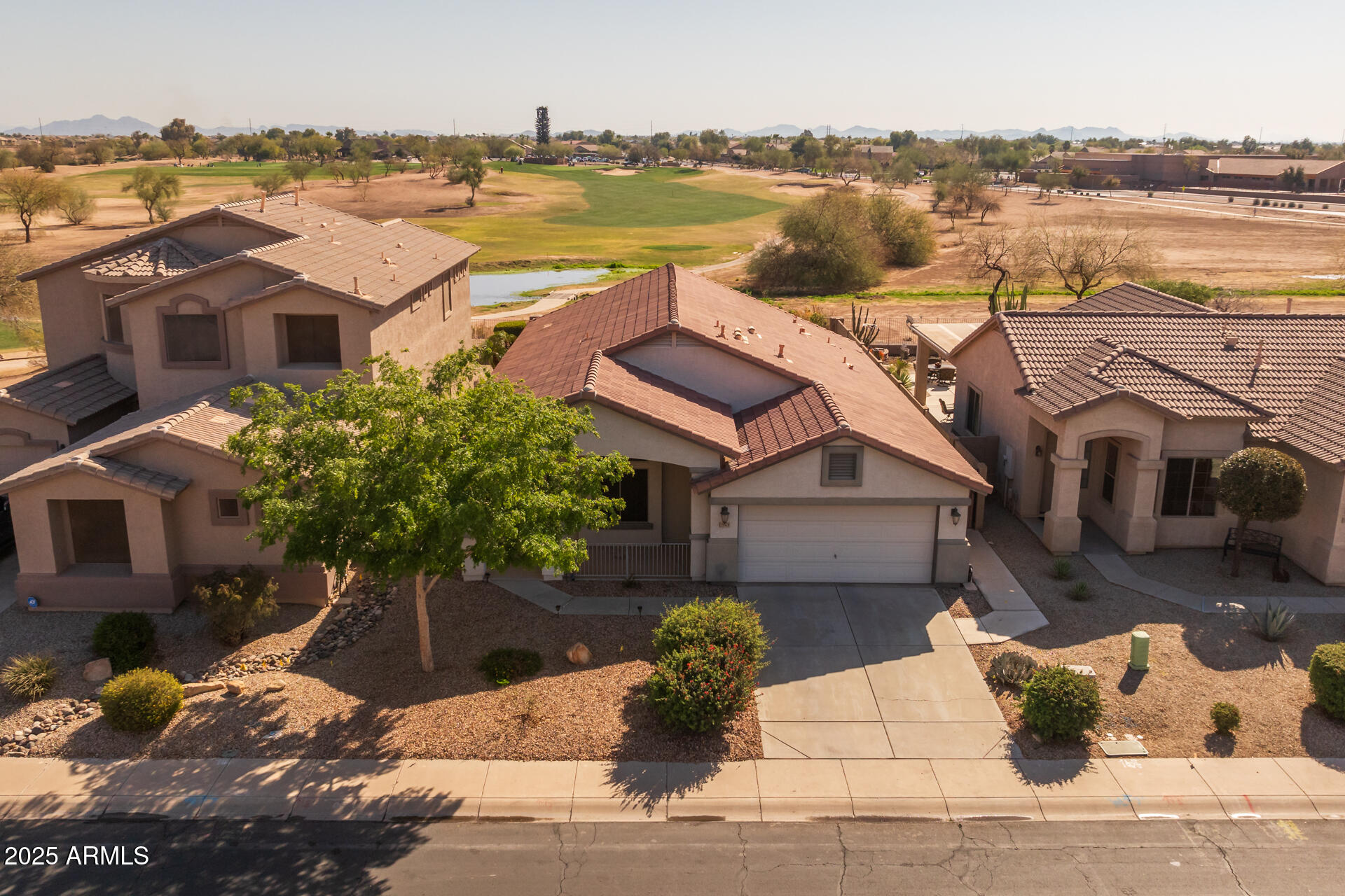 21579 Greenway Road Maricopa, AZ 85138 - Photo 4 of 51 4)FRONT OF HOME