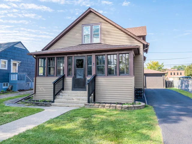 $309,900 | 129 West Blair Street, West Chicago, IL 60185
