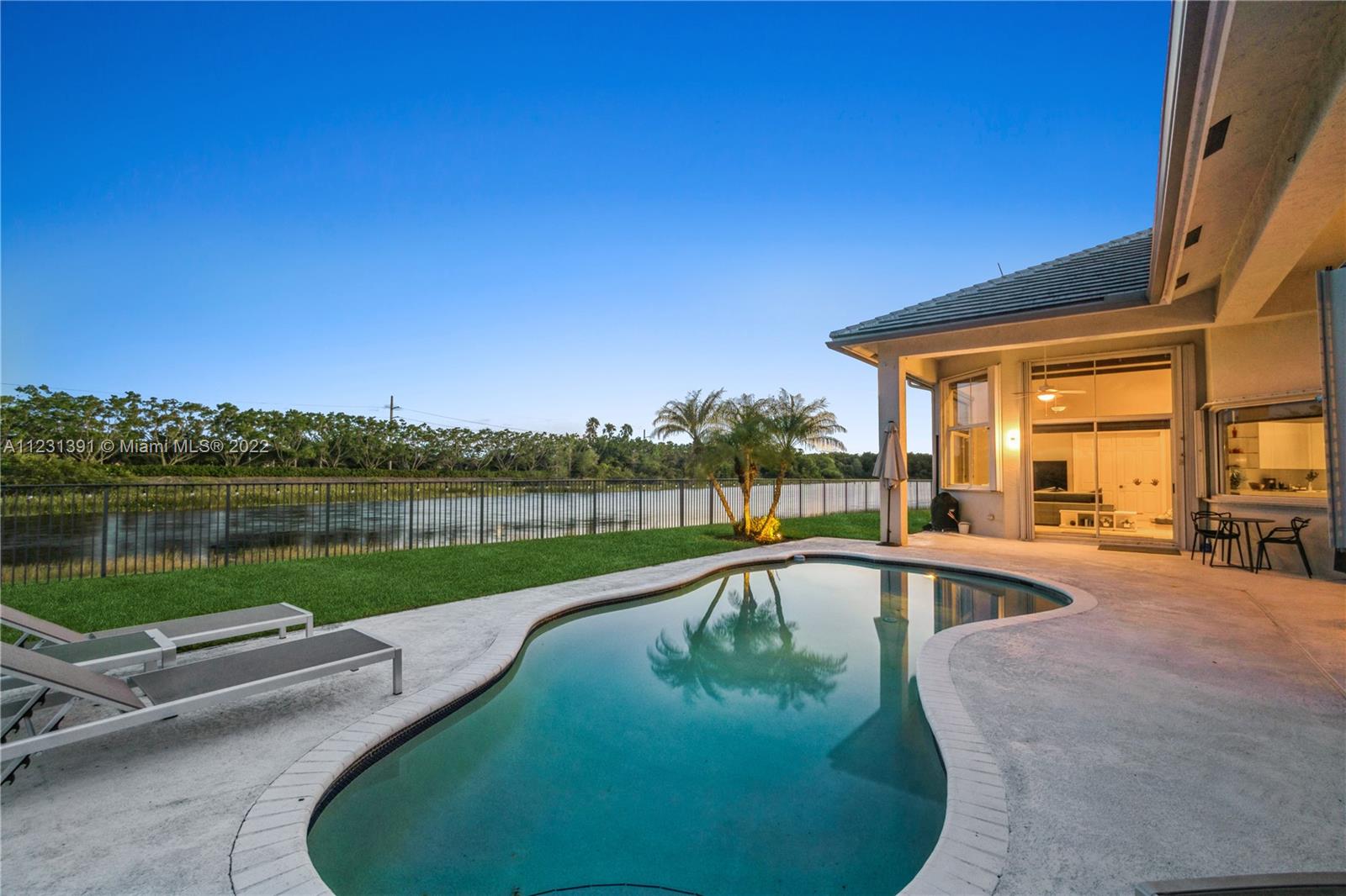 152 Dockside Circle Weston, FL 33327 - Photo 21 of 27