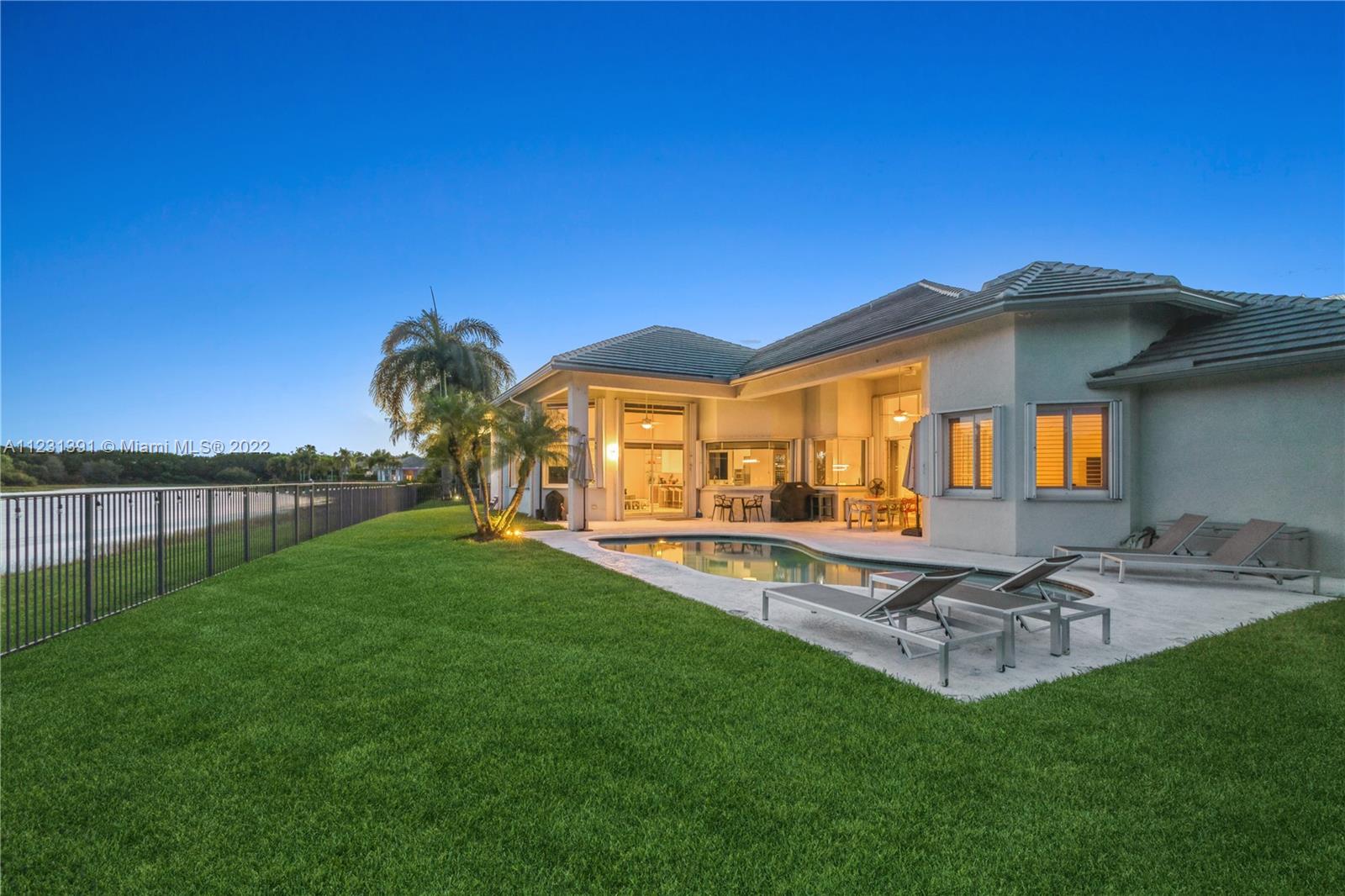 152 Dockside Circle Weston, FL 33327 - Photo 22 of 27