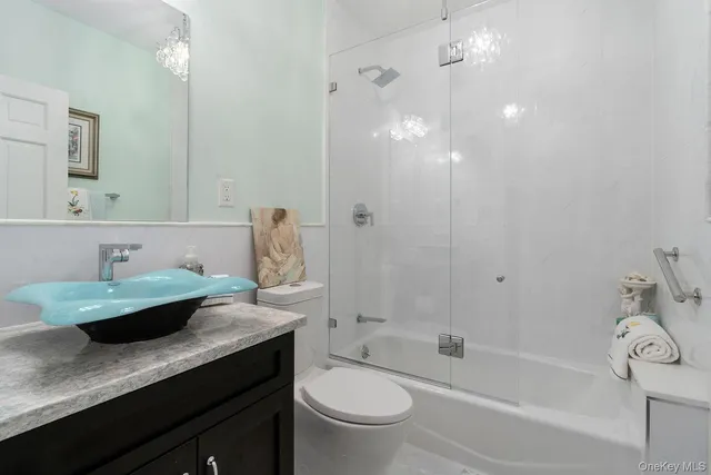 $899,000 | 10 Brooklands, Unit 1E, Bronxville, NY 10708