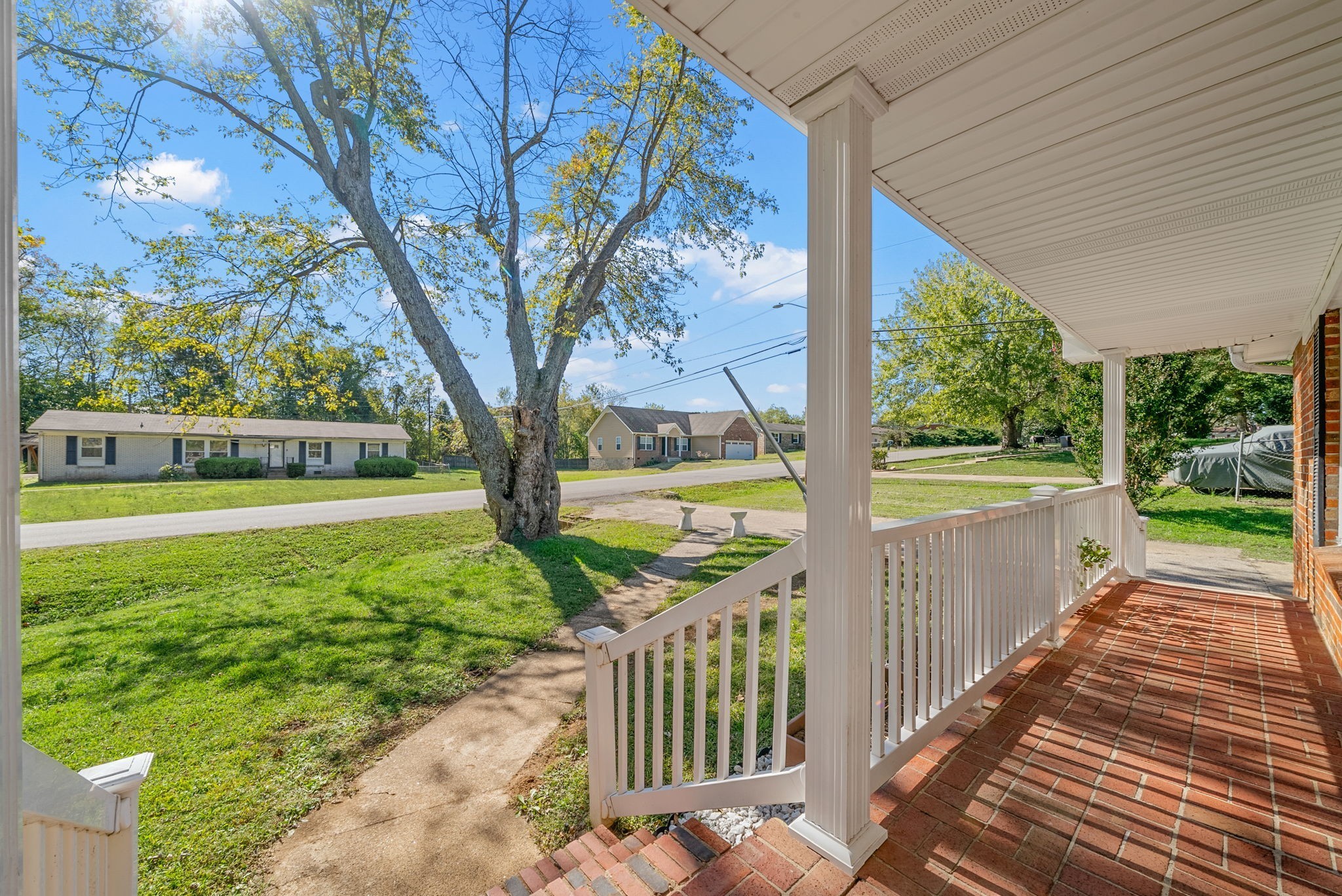 205 Hermitage Road Clarksville, TN 37042 - Photo 2 of 29