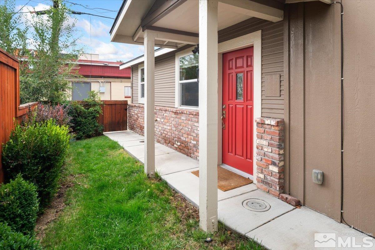 58 Caliente Street Reno, NV 89509 - Photo 2 of 28 Photo 4