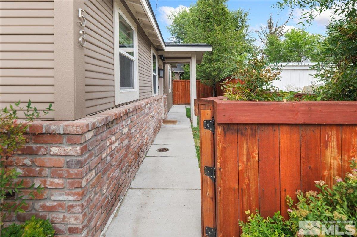 58 Caliente Street Reno, NV 89509 - Photo 23 of 28 Photo 3