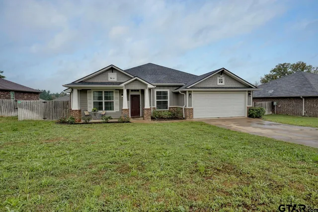 $299,900 | 500 Asher Lane, Lindale, TX 75771