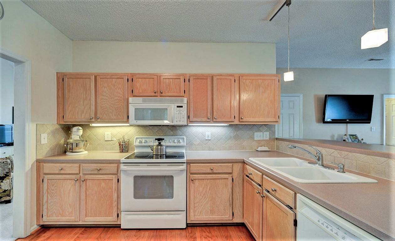 12109 Mabledon Court Raleigh, NC 27613 - Photo 13 of 30 Photo 13