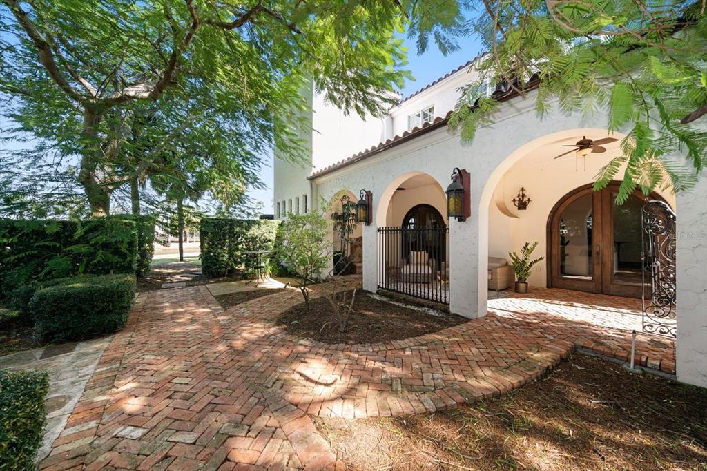 1102 Palmview Avenue Belleair, FL 33756 - Photo 57 of 81