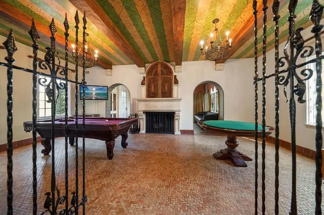 a view of livingroom with fireplace