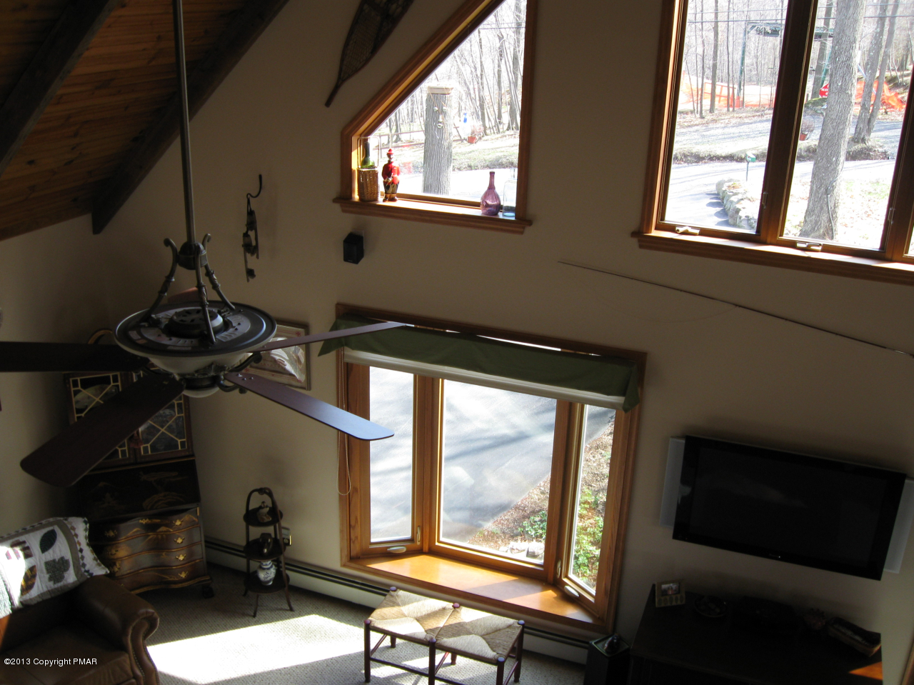 362 Fawn Road Pocono Lake, PA 18347 - Photo 18 of 49 Let the light shine in!