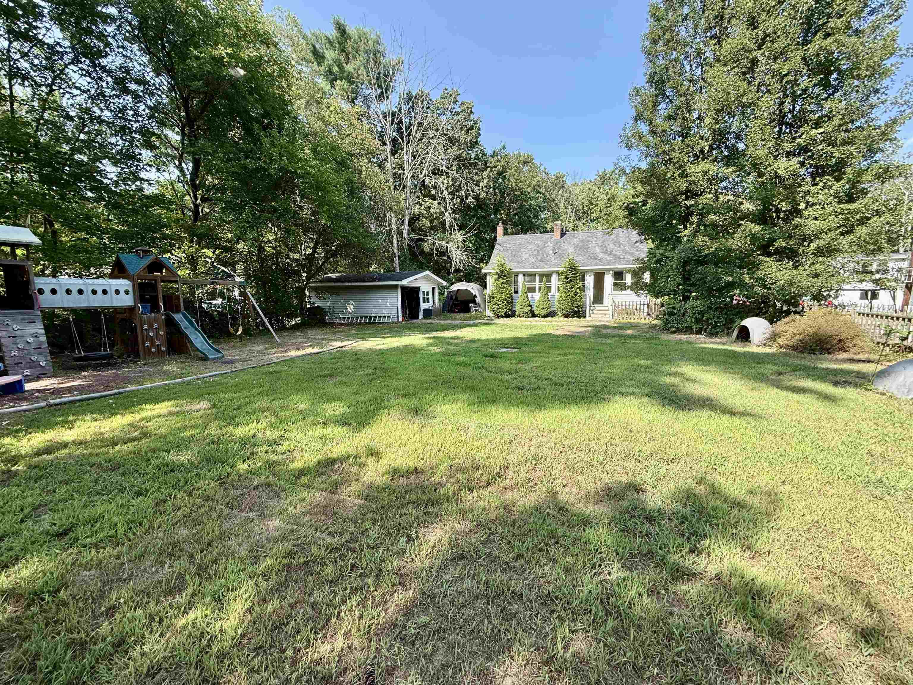 33 Grandview Road Bow, NH 03304 - Photo 4 of 30 Gallery Image 4