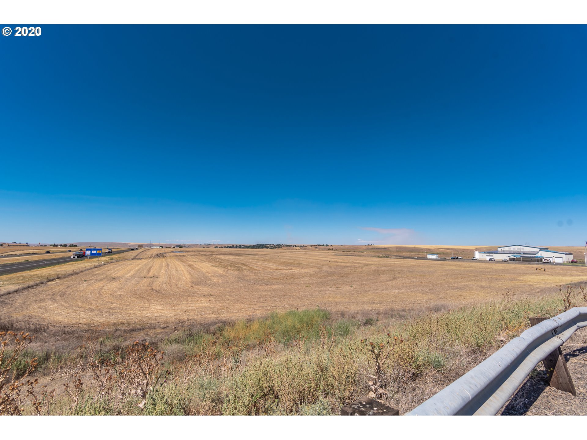 Kirk Avenue, Unit 200 Pendleton, OR 97801 - Photo 9 of 16 a view of an ocean beach