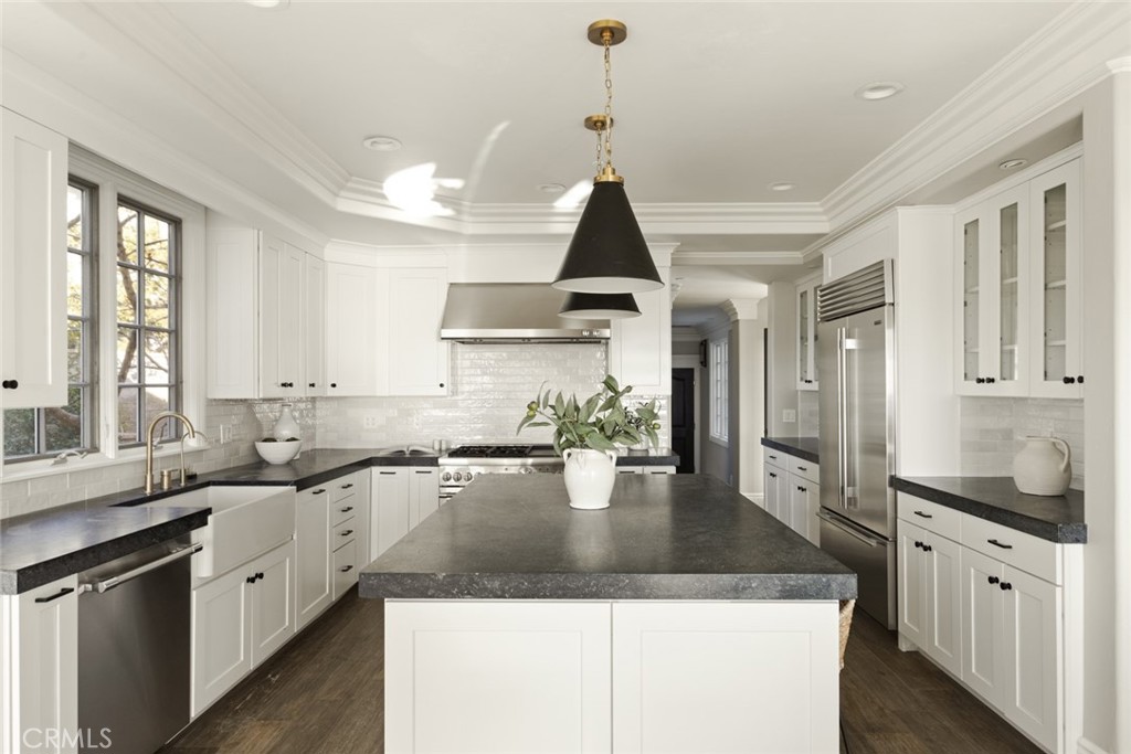 657 Via Faisan San Clemente, CA 92673 - Photo 10 of 71