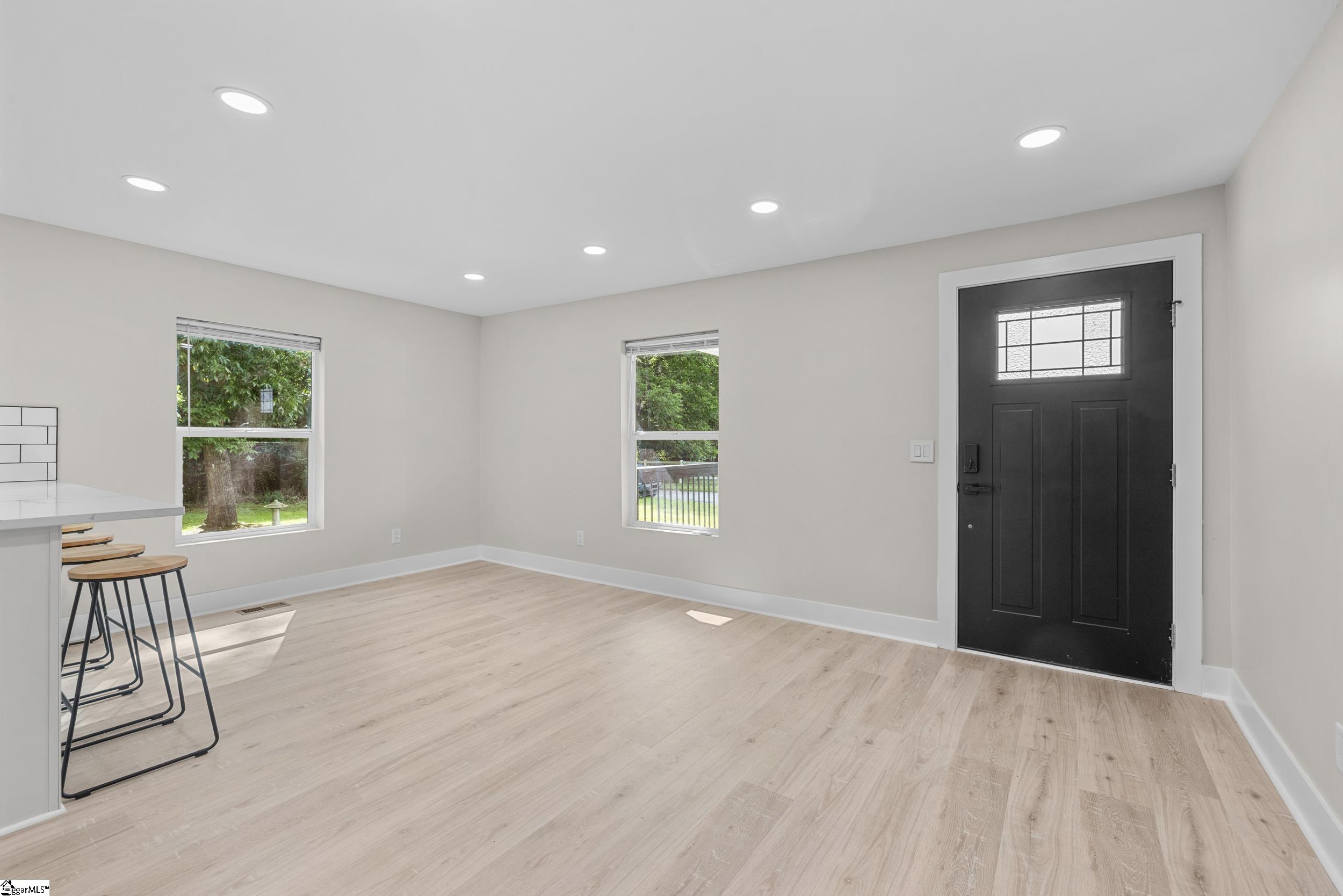 118 Strawberry Road Anderson, SC 29626 - Photo 7 of 29 Gallery Image 7