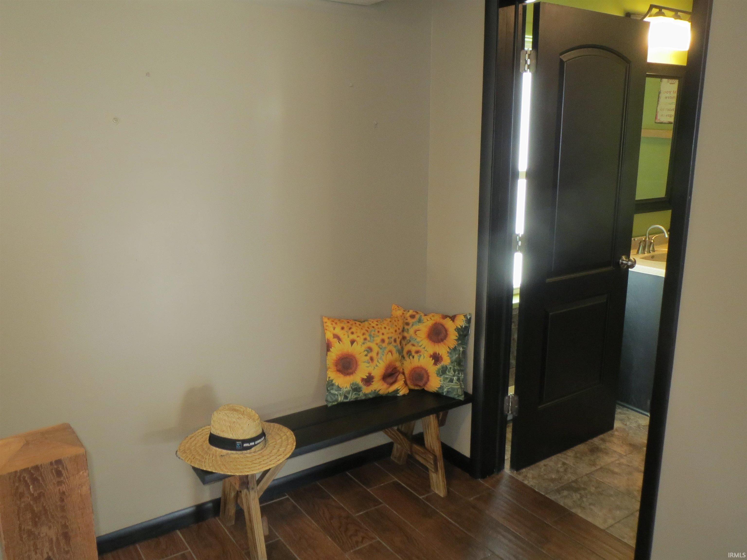 702 North Main Street, Unit 1 Auburn, IN 46706 - Photo 8 of 11