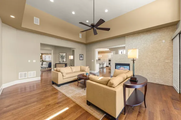 $2,950,000 | 1807 Midwest Club Parkway, Oak Brook, IL 60523