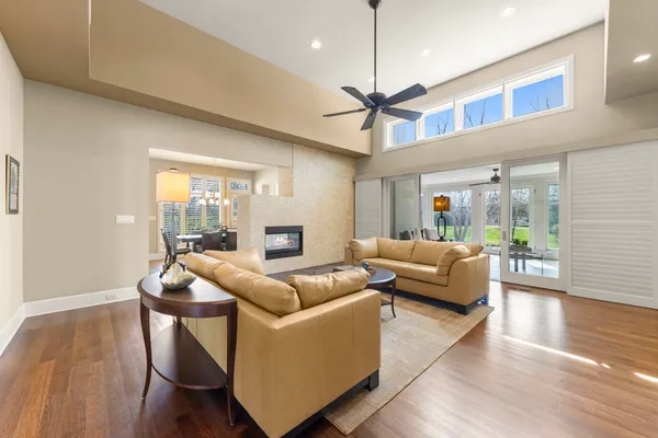 $2,950,000 | 1807 Midwest Club Parkway, Oak Brook, IL 60523