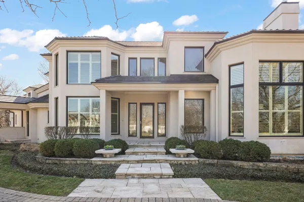 $2,950,000 | 1807 Midwest Club Parkway, Oak Brook, IL 60523