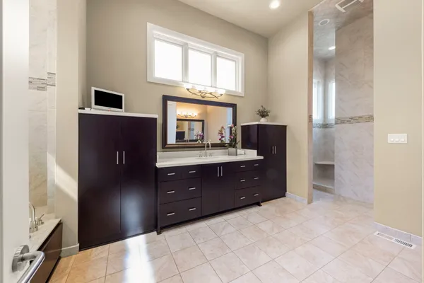 $2,950,000 | 1807 Midwest Club Parkway, Oak Brook, IL 60523