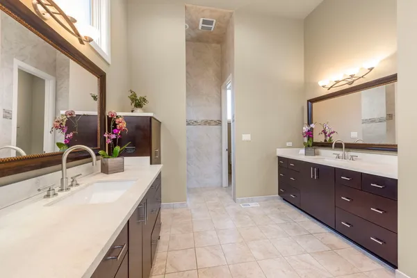 $2,950,000 | 1807 Midwest Club Parkway, Oak Brook, IL 60523