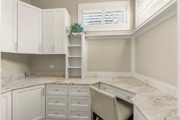 $2,950,000 | 1807 Midwest Club Parkway, Oak Brook, IL 60523