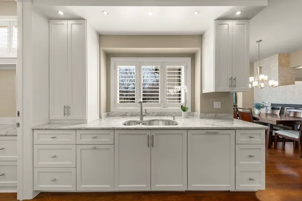 $2,950,000 | 1807 Midwest Club Parkway, Oak Brook, IL 60523