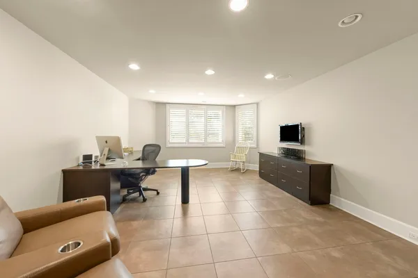 $2,950,000 | 1807 Midwest Club Parkway, Oak Brook, IL 60523