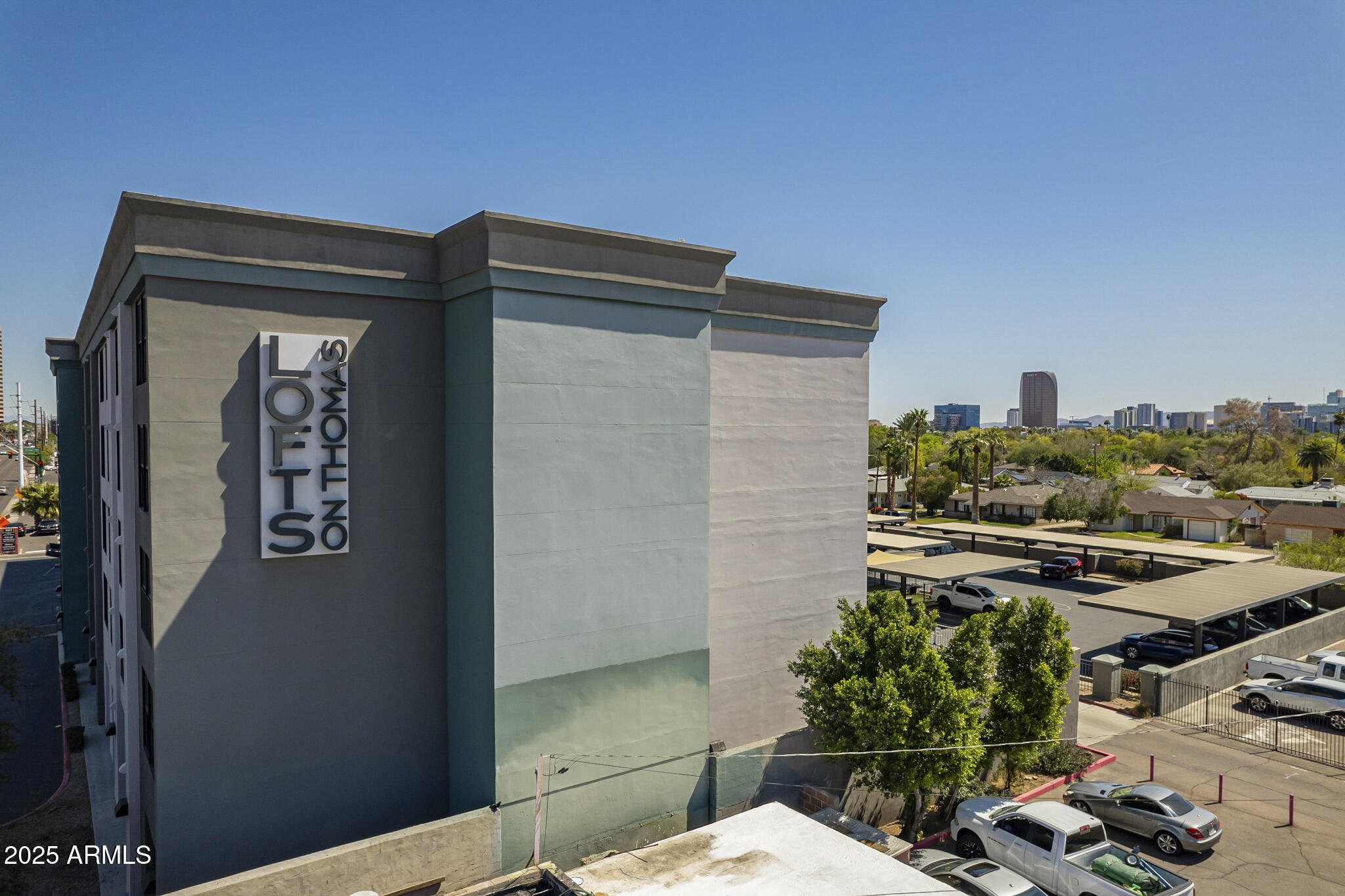 535 West Thomas Road, Unit 410 Phoenix, AZ 85013 - Photo 15 of 33 a view of backyard of the house