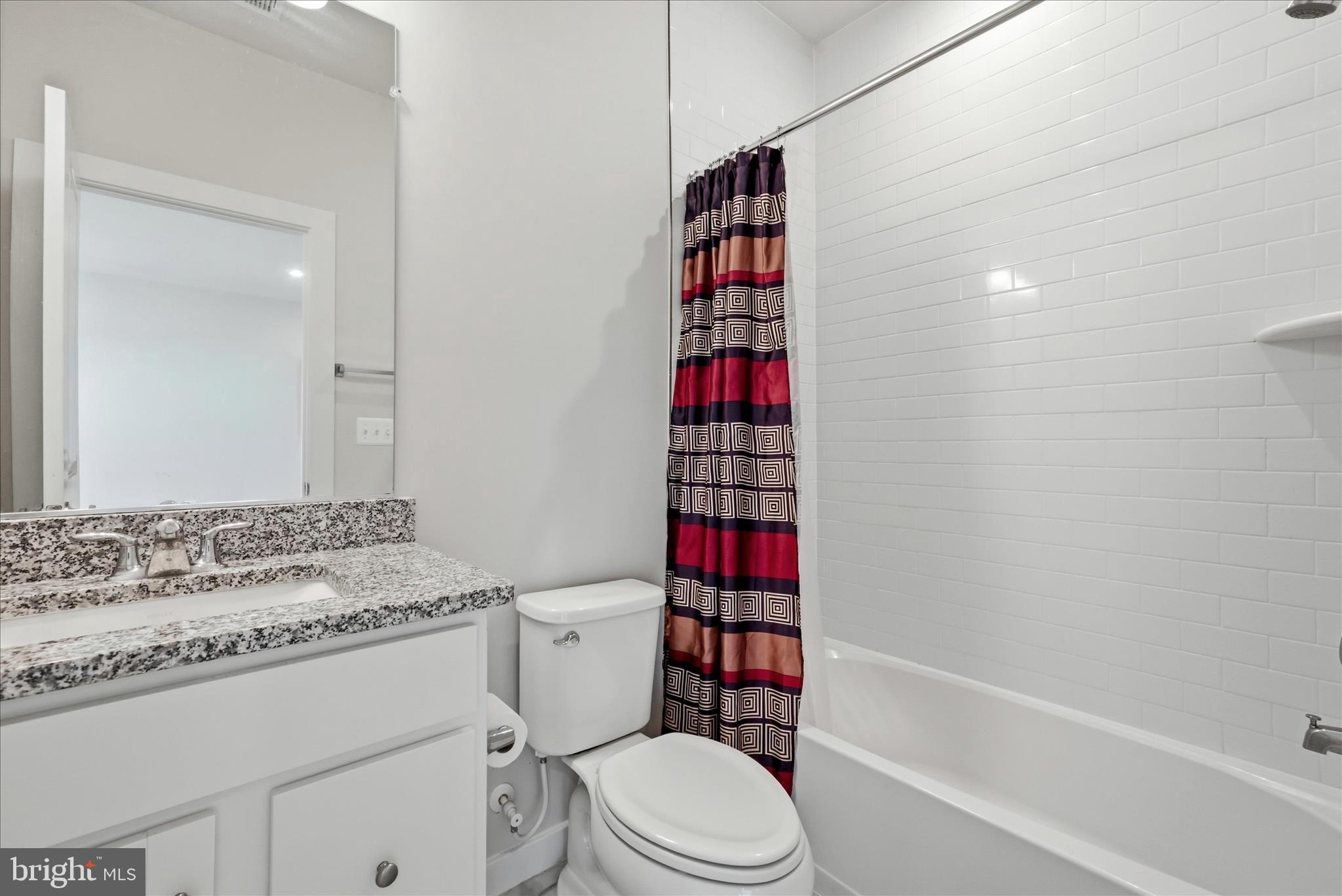 18351 Moss Garden Road Dumfries, VA 22026 - Photo 26 of 58 Bathroom