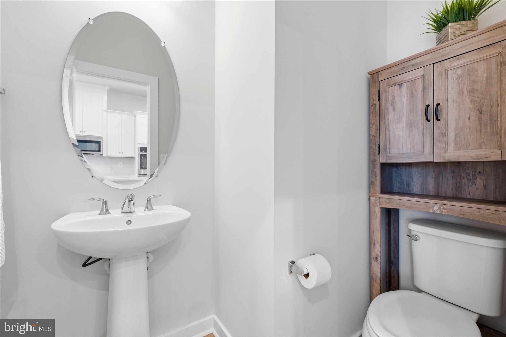 18351 Moss Garden Road Dumfries, VA 22026 - Photo 27 of 58 Bathroom