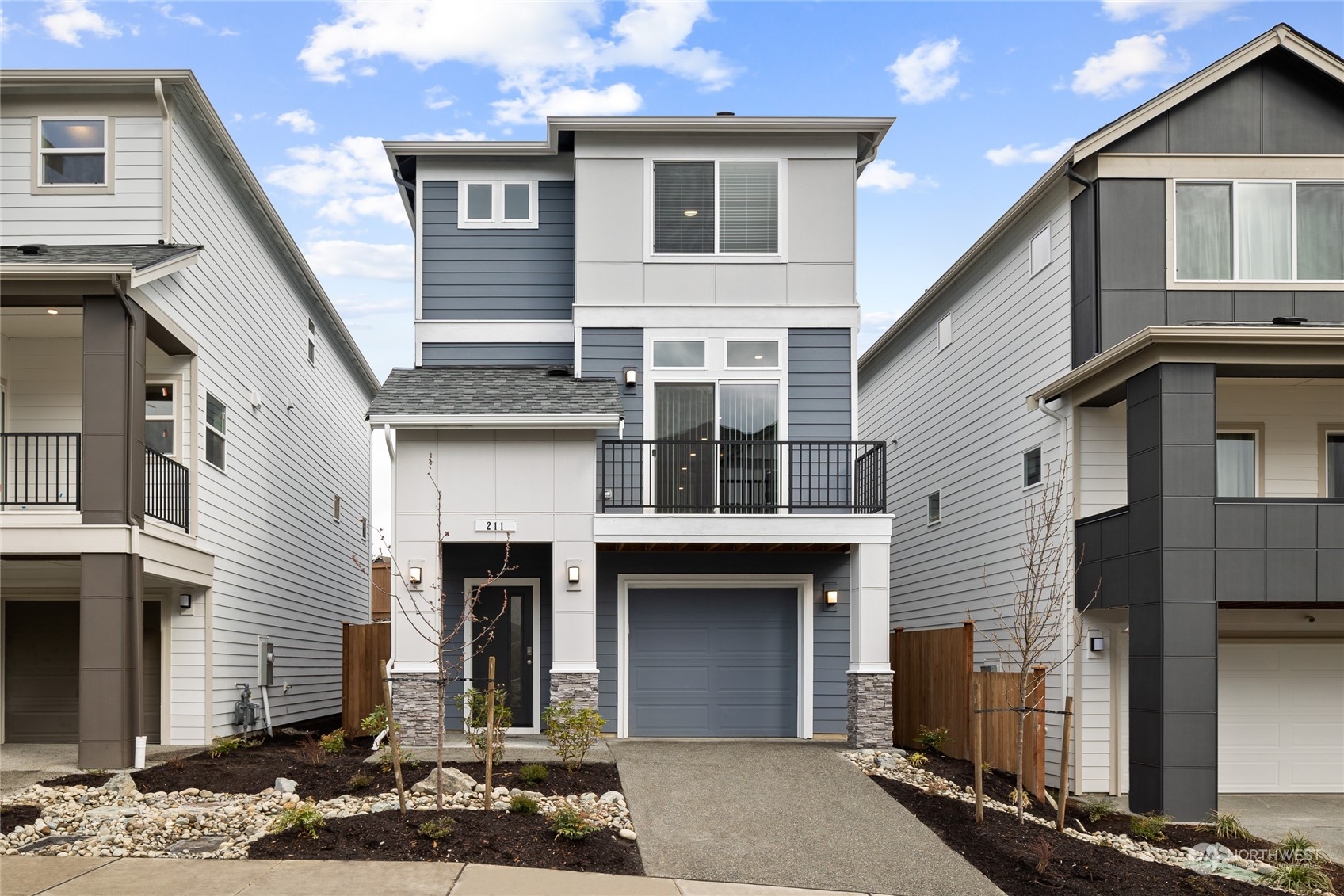417 207th Street Southeast Bothell, WA 98012 - Photo 1 of 36 Gallery Image 1