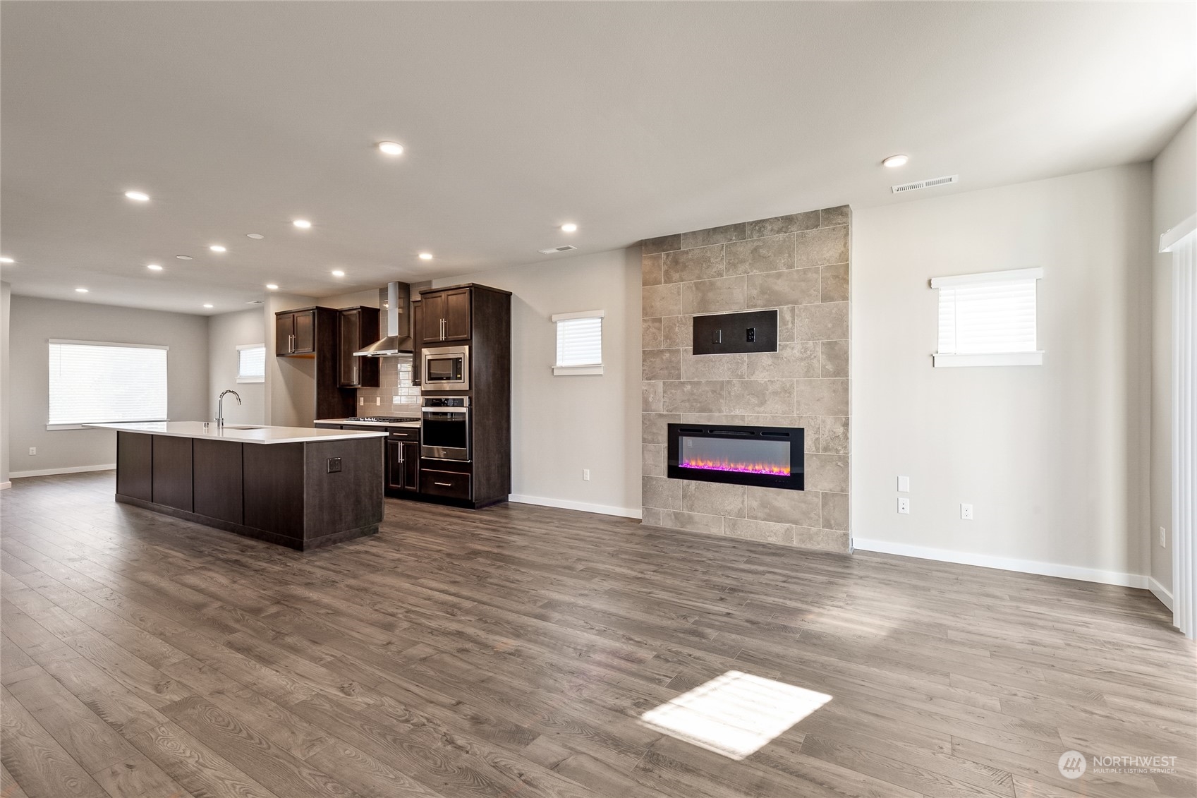 417 207th Street Southeast Bothell, WA 98012 - Photo 24 of 36 Gallery Image 24