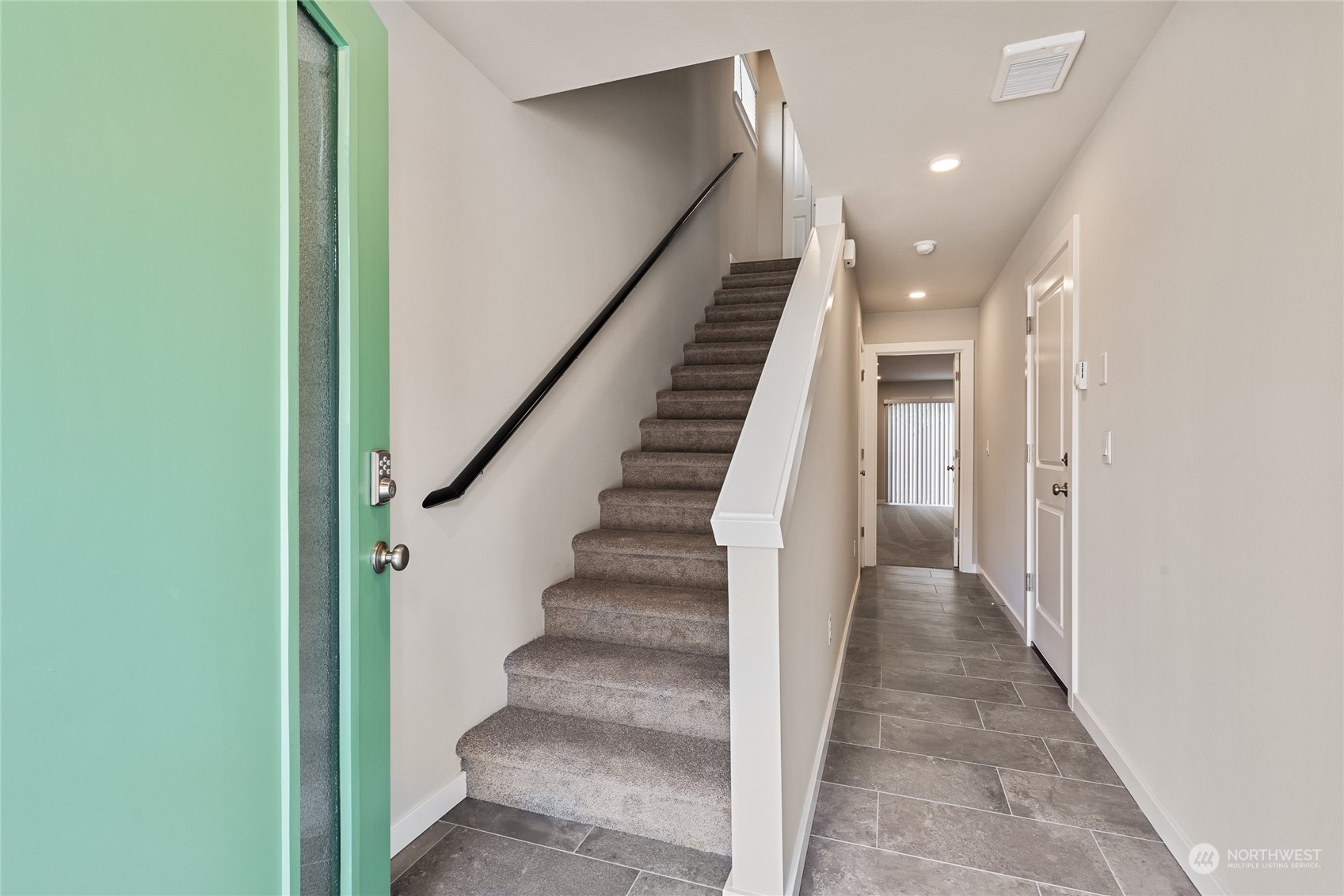 417 207th Street Southeast Bothell, WA 98012 - Photo 6 of 36 Gallery Image 6